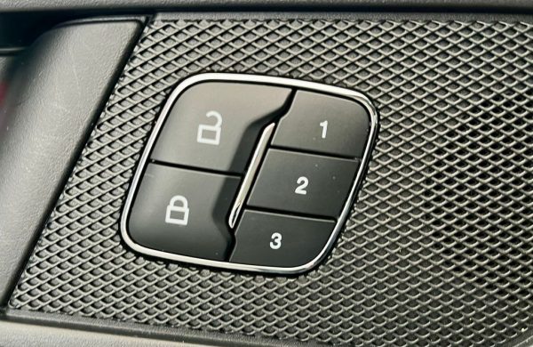 Ford S-Max 2,5 FHEV Vignale 140KW  7 míst, nabídka 4e34cf09-dda2-47a4-aa2c-0173ef8cf030