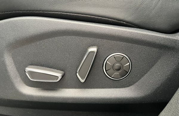 Ford S-Max 2,5 FHEV Vignale 140KW  7 míst, nabídka 4e34cf09-dda2-47a4-aa2c-0173ef8cf030