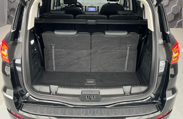 Ford S-Max 2,5 FHEV Vignale 140KW  7 míst, nabídka 4e34cf09-dda2-47a4-aa2c-0173ef8cf030