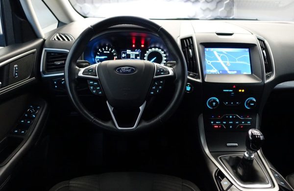 Ford S-Max 110 kw, manuál, LED světlomety, nabídka a20c3f25-0b7e-422c-beb0-75d1d3bcfa63