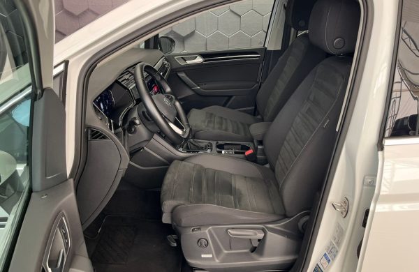 Volkswagen Touran Highline 1.5 TSI 110KW DSG 7míst, nabídka 3c37356a-52ea-4fd2-a09b-3ce5ecfb22bf