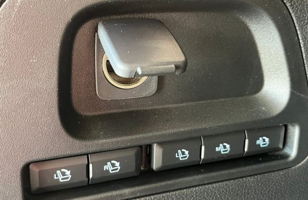 Ford S-Max 2,5 HEV Titanium 7míst, nabídka f05f5673-7c7a-429c-9eea-064a00660c96