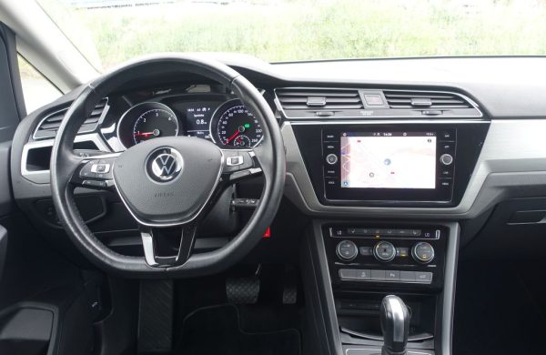 Volkswagen Touran 2.0 TDi Comfortline LED SVĚTLA, nabídka cbe390ac-f09d-47c2-a183-4c8280241ae5