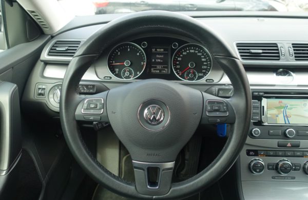 Volkswagen Passat 2.0 TDi CZ NAVIGACE, VYHŘ. SEDADLA, nabídka A100/19