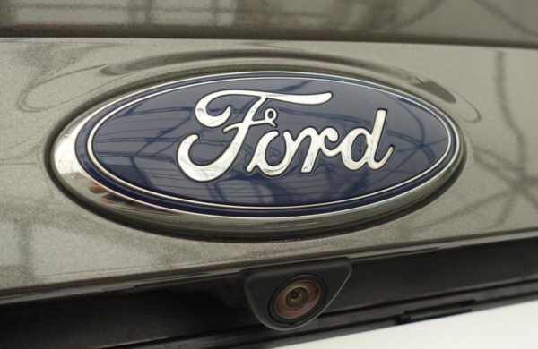 Ford Kuga 2.0 TDCi 4×4 Individual, nabídka A101/20