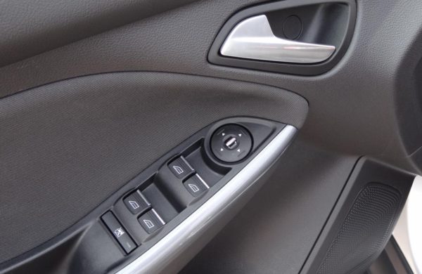 Ford Focus 2.0TDCi Titanium NAVIGACE VYHŘ.SKLO, nabídka A104/18