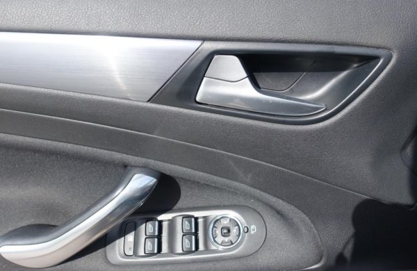 Ford Mondeo 2.0 TDCi Titanium LIFTBACK KAMERA, nabídka A106/19