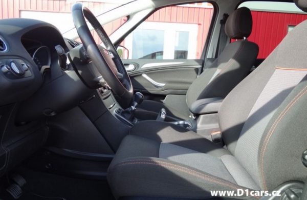 Ford S-MAX 2.0 TDCi 7 MÍST, NAVIGACE, TEMPOMAT, nabídka A117/15