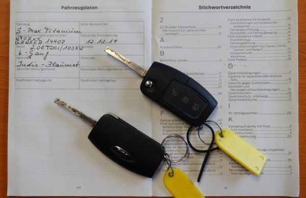 Ford S-MAX 2.0 TDCi Titanium XENONY, NAVIGACE, nabídka A11/19