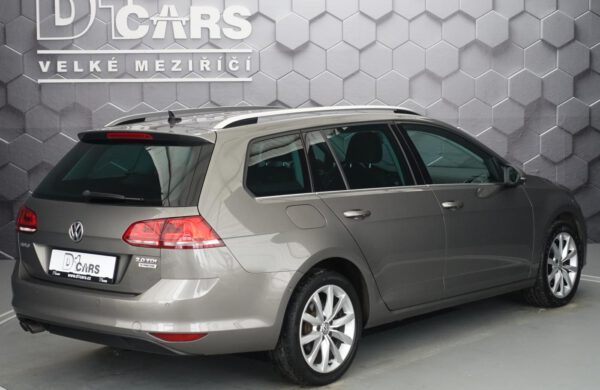 Volkswagen Golf 2.0 TDi Highline Bi-XENONY, WEBASTO, nabídka A11/21