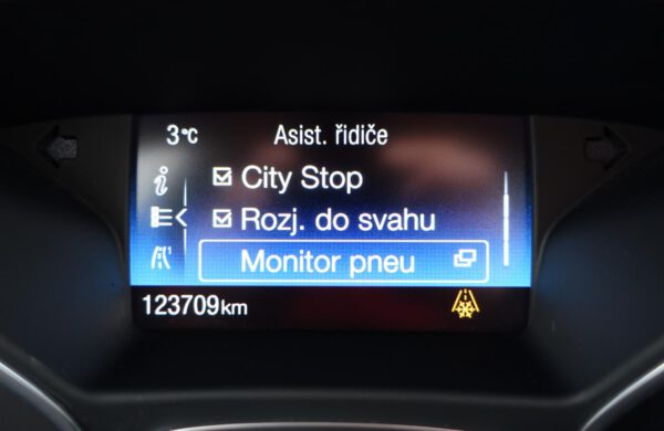 Ford Focus 2.0 TDCi Titanium Bi-XENONY SYNC 3, nabídka A11/22