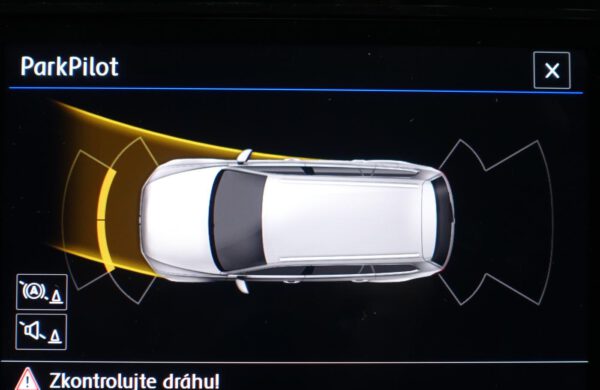 Volkswagen Passat 2.0 TDi R-Line DSG ACC Tempomat, nabídka A121/21