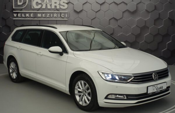 Volkswagen Passat 2.0 TDi R-Line DSG ACC Tempomat, nabídka A121/21