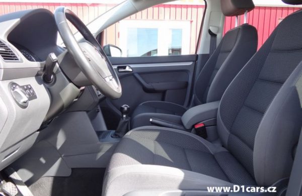 Volkswagen Touran 2.0 TDi Comfortline NAVIGACE, nabídka A122/15