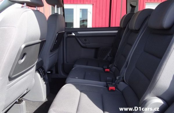 Volkswagen Touran 2.0 TDi Comfortline NAVIGACE, nabídka A122/15