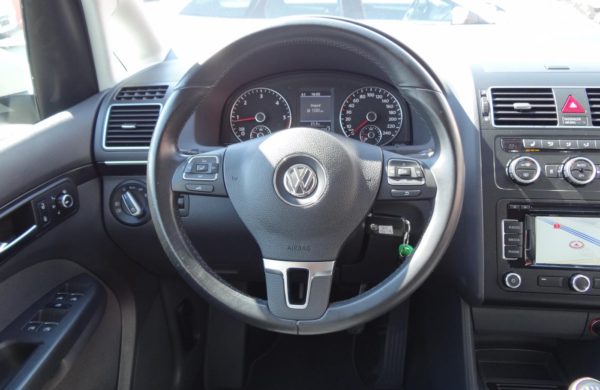 Volkswagen Touran 2.0 TDi Highline NEZ.TOPENÍ, KAMERA, nabídka A122/18