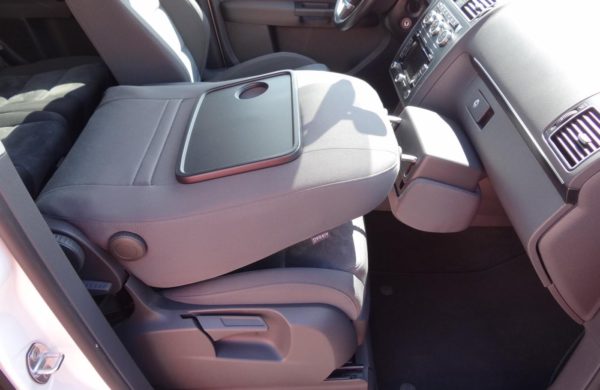 Volkswagen Touran 2.0 TDi Highline NEZ.TOPENÍ, KAMERA, nabídka A122/18