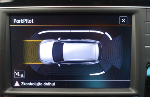 Volkswagen Passat 2.0 TDi R-Line LED SVĚTLA, nabídka A122/21