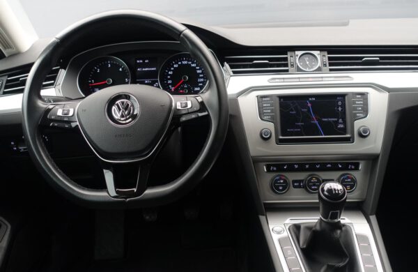 Volkswagen Passat 2.0 TDi ACC TEMPOMAT, CZ NAVIGACE, nabídka A127/20