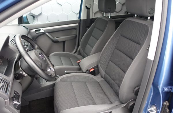 Volkswagen Touran 2.0 TDi Comfortline VYHŘ. SEDADLA, nabídka A130/20