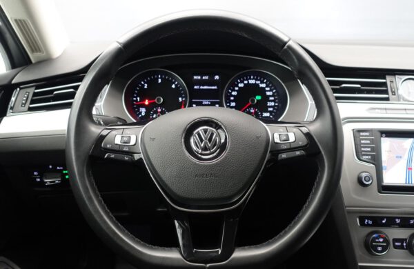 Volkswagen Passat 2.0 TDi DSG,ACC TEMPOMAT,LED SVĚTLA, nabídka A131/20