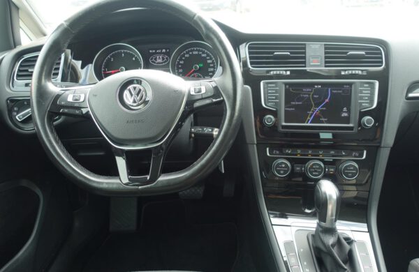 Volkswagen Golf 2.0 TDi Highline Xenony, nabídka A134/21