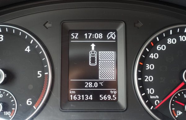 Volkswagen Touran 2.0 TDi DSG Cup NAVI, VYHŘ.SEDADLA, nabídka A136/19
