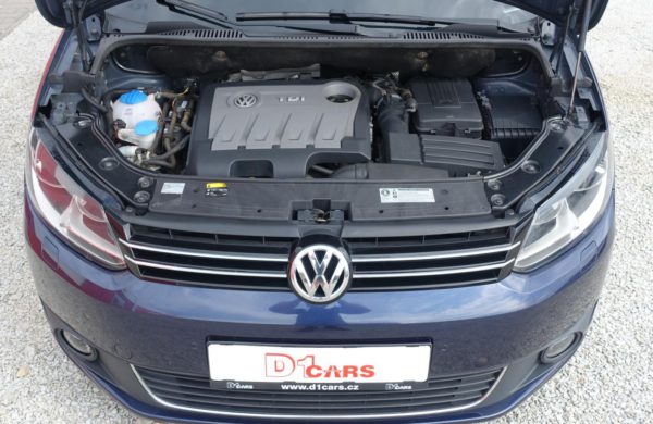 Volkswagen Touran 2.0 TDi DSG Cup NAVI, VYHŘ.SEDADLA, nabídka A136/19