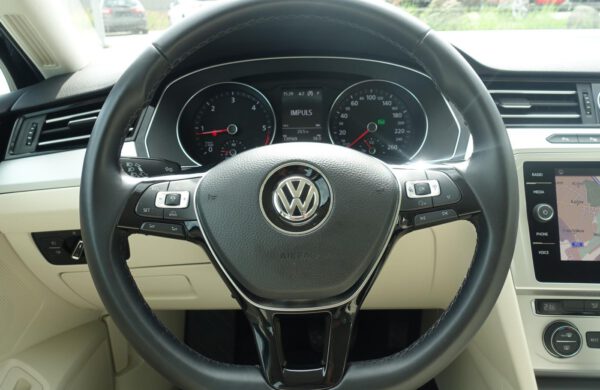 Volkswagen Passat 2.0TDi  AUT. PARKOVÁNÍ,, nabídka A137/21