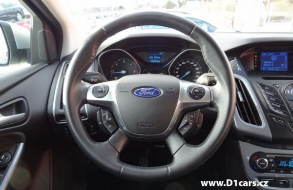 Ford Focus III 2.0 TDCi Titanium XENONY, nabídka A13/16