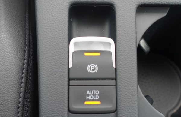 Volkswagen Passat 2.0 TDi Highline ACTIVE INFO DISPLA, nabídka A140/19