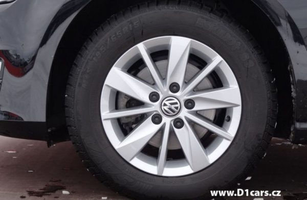 Volkswagen Golf 1.2 TSi 81 kW, DIGI KLIMA ,POLOKŮŽE, nabídka A14/17