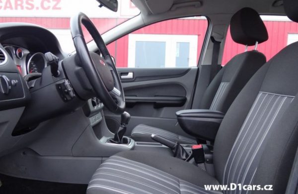 Ford Focus 1.6 TDCi VYHŘÍVANÉ SKLO, TEMPOMAT, nabídka A154/14