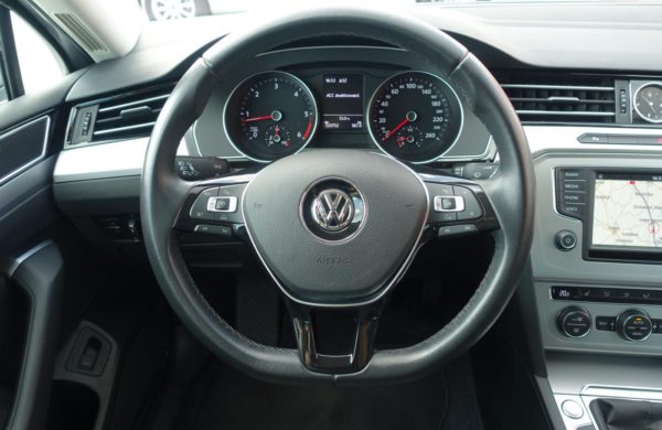 Volkswagen Passat 2.0 TDi ACC TEMPOMAT, CZ NAVIGACE, nabídka A155/19