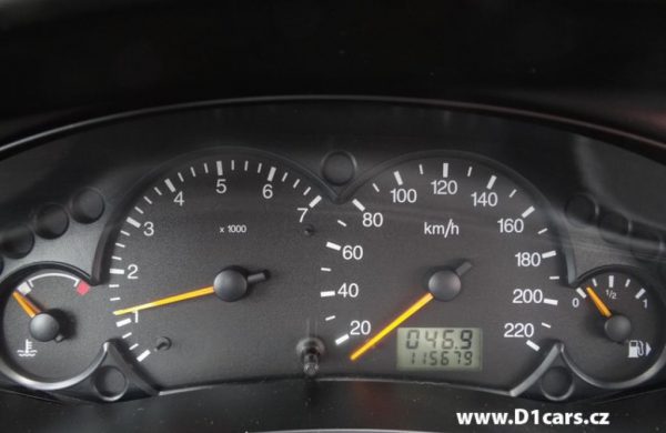 Ford Focus 1.6i 16V GHIA, nabídka A157/16