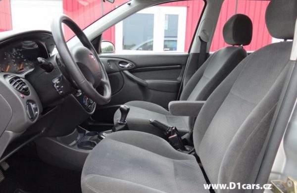 Ford Focus 1.6i 16V GHIA, nabídka A157/16
