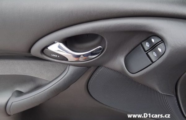 Ford Focus 1.6i 16V GHIA, nabídka A157/16