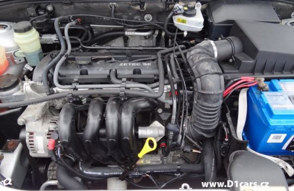 Ford Focus 1.6i 16V GHIA, nabídka A157/16