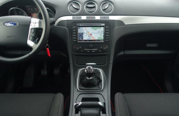 Ford S-MAX 2.0 TDCi 120kW ZIMNÍ PAKET, NAVI CZ, nabídka A15/19