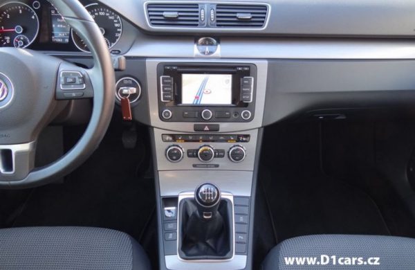 Volkswagen Passat 2.0 TDi Comfortline CZ NAVIGACE, nabídka A162/16
