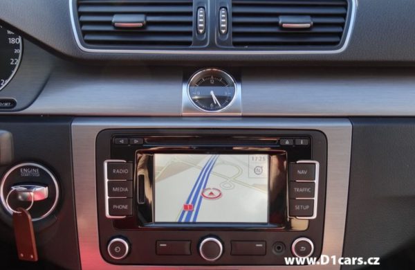 Volkswagen Passat 2.0 TDi Comfortline CZ NAVIGACE, nabídka A162/16