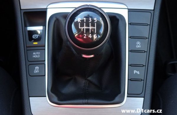 Volkswagen Passat 2.0 TDi Comfortline CZ NAVIGACE, nabídka A162/16