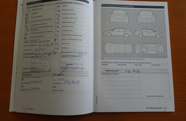 Volkswagen Touran 2.0 TDi ACC, VYHŘÍVANÉ OKNO, nabídka A162/21