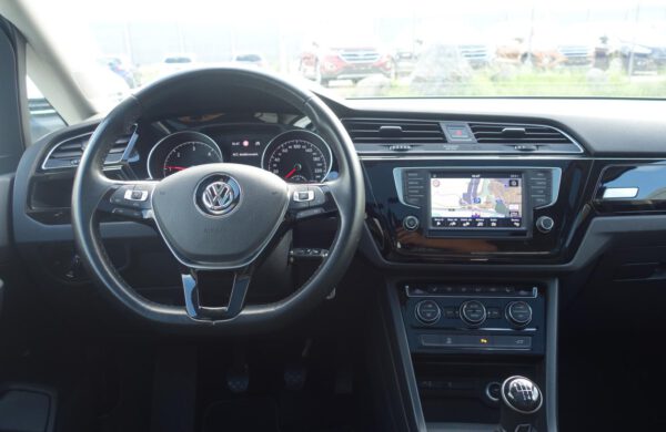 Volkswagen Touran 2.0 TDi ACC, VYHŘÍVANÉ OKNO, nabídka A162/21