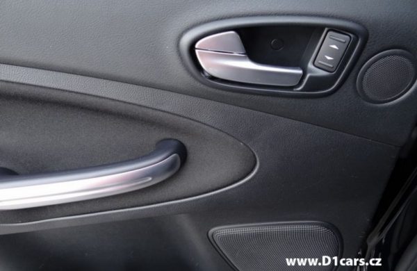 Ford S-MAX 2.0 TDCi FACELIFT, ZIMNÍ PAKET, NAVIGACE, nabídka A167/14