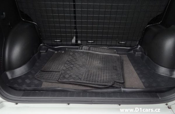 Suzuki Grand Vitara 2.4 VVT 4×4, XENONY, KOUPENO V ČR, nabídka A174/17