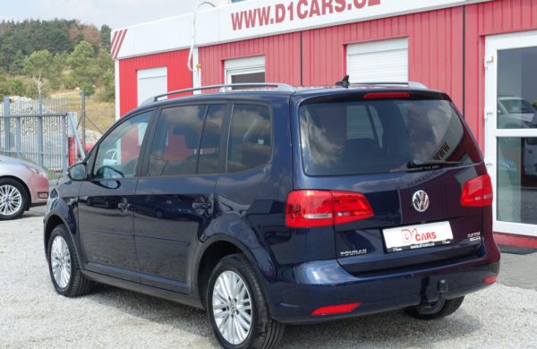 Volkswagen Touran 2.0 TDi DSG 7 MÍST CUP, BI-XENONY, nabídka A178/19