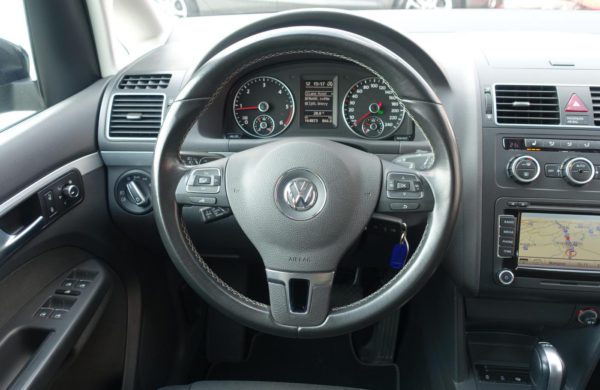 Volkswagen Touran 2.0 TDi DSG 7 MÍST CUP, BI-XENONY, nabídka A178/19