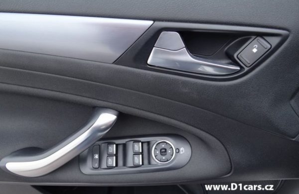 Ford Mondeo 1.6 EcoBoost Titanium, NAVI, XENONY, nabídka A179/15