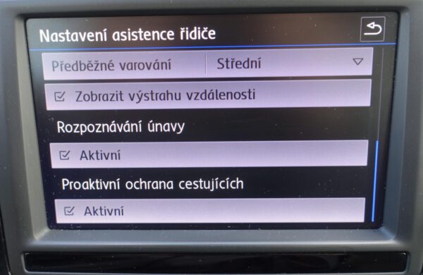 Volkswagen Touran 2.0 TDi ACC TEMPOMAT TAŽNÉ ZAŘÍZENÍ, nabídka A193/21